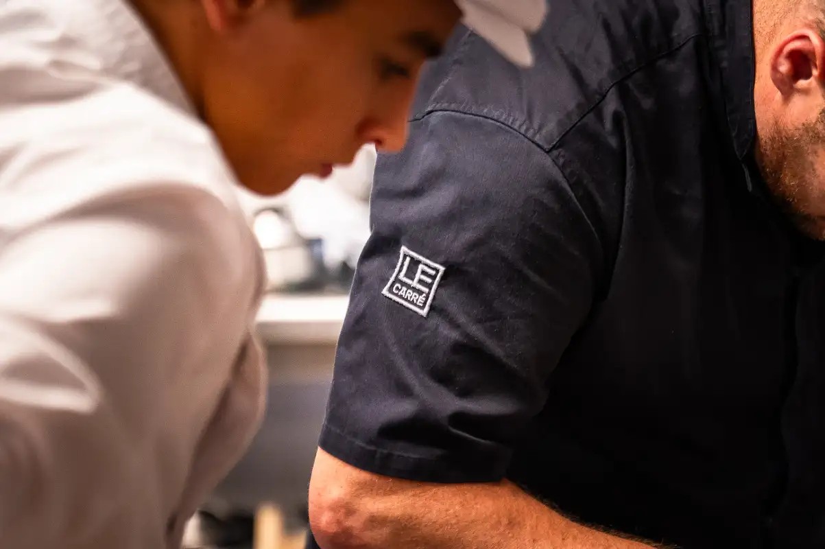 chef du restaurant avec terrasse à bayonne