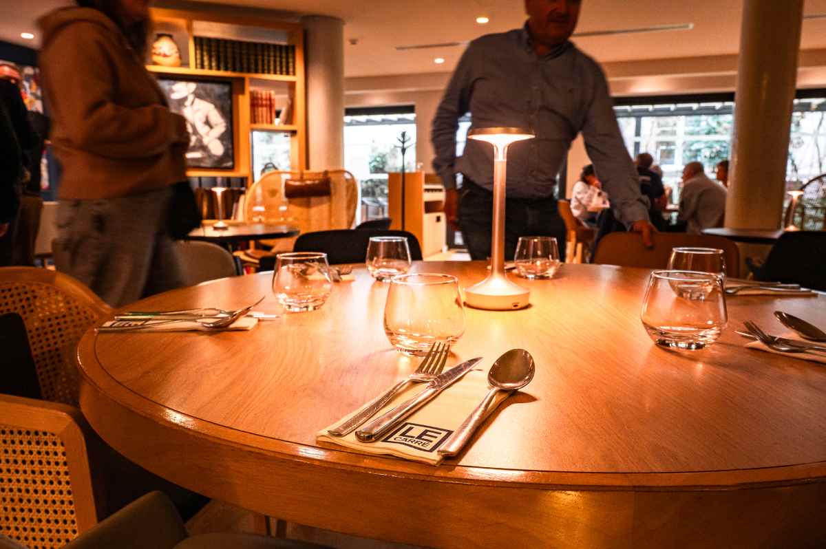 table dans notre restaurant bistronomique à bayonne